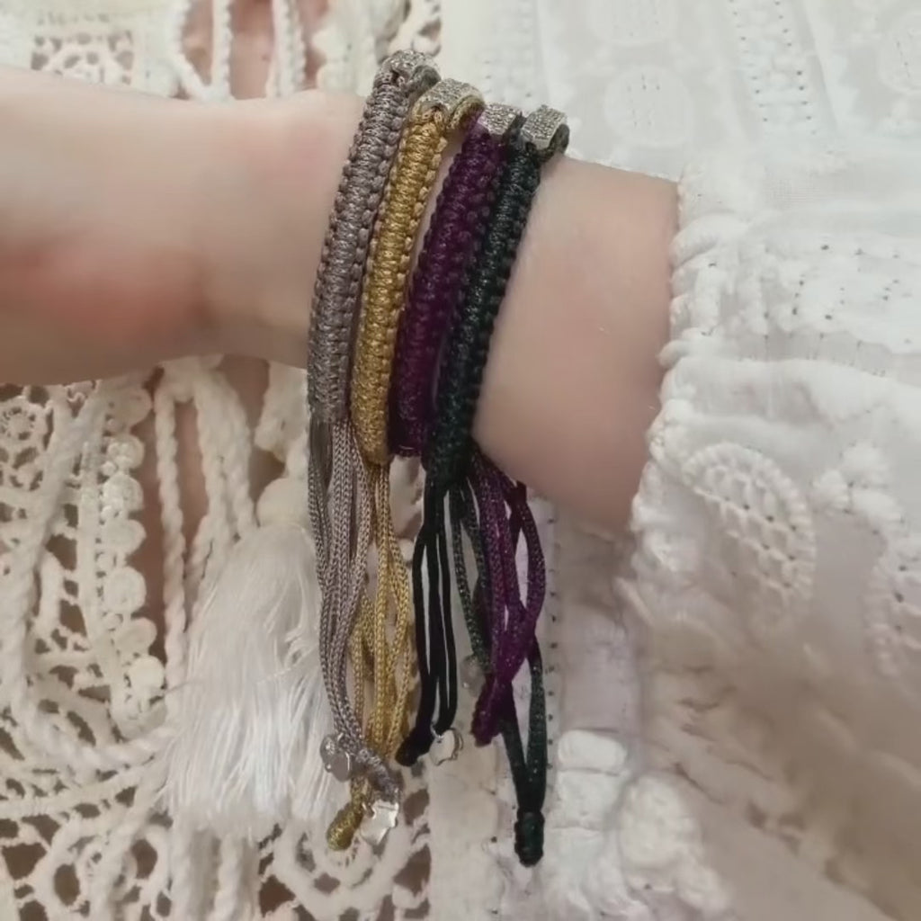 Méridien diamond bracelets video